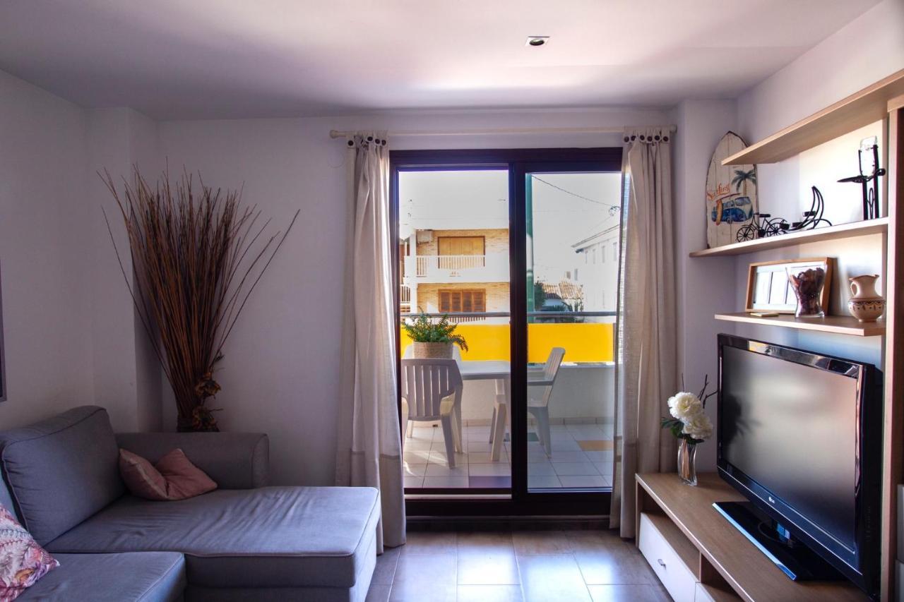Apartamento A 50 Metros De La Playa, Luminoso Y Acogedor Oliva Esterno foto