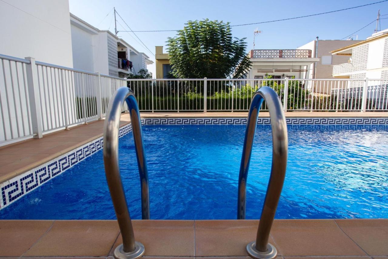 Apartamento A 50 Metros De La Playa, Luminoso Y Acogedor Oliva Esterno foto
