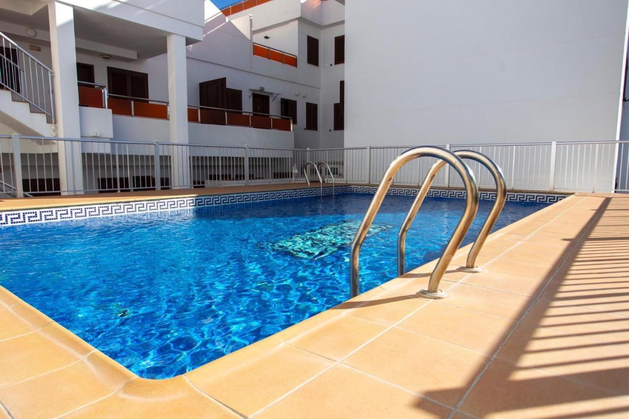 Apartamento A 50 Metros De La Playa, Luminoso Y Acogedor Oliva Esterno foto